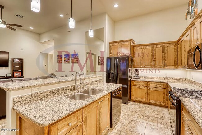 Foto del edificio - 6067 Atlas St