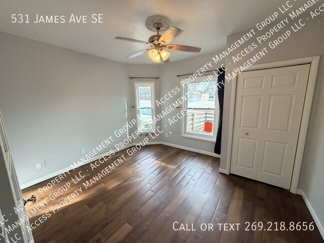 Foto del edificio - 531 James Ave SE