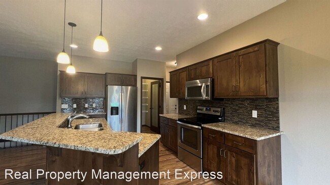 Foto del edificio - 5 br, 3 bath House - 7708 W Vista Park Street