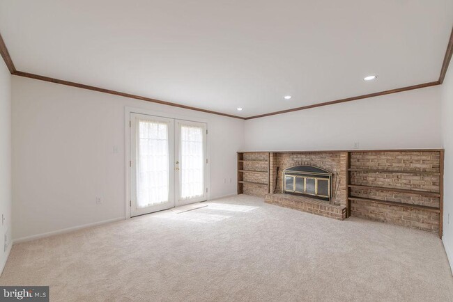 Building Photo - 3301 Pinefield Ln