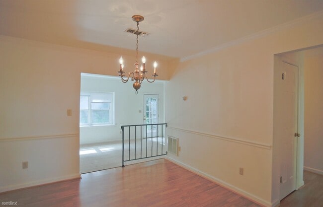 Building Photo - 3 br, 1.5 bath House - 1422 Minor Ridge Ct