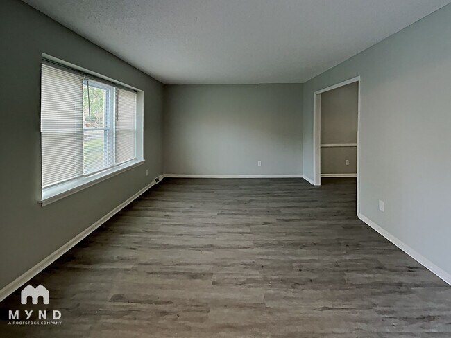 Foto del edificio - 1416 Painter Pl