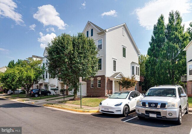 Foto del edificio - 46185 Walpole Terrace