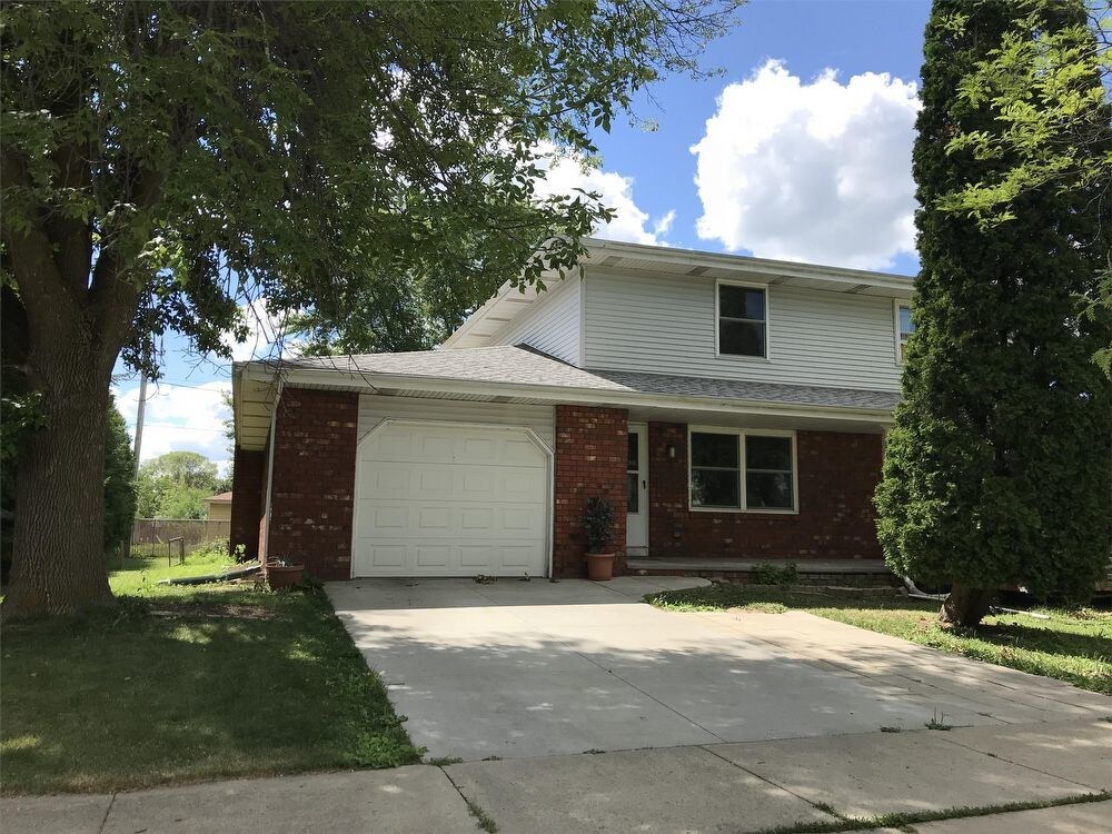 Primary Photo - 1351 Primrose Lane