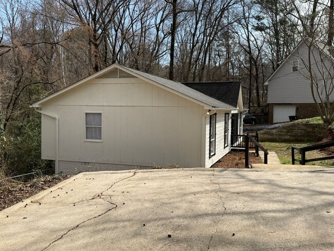 Building Photo - Huffman Area:  Updated 1296 Sqft Home 3 Be...