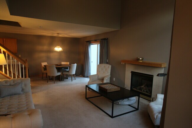 Building Photo - 17397 Glacier Way