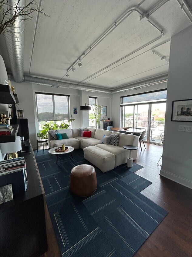 Foto principal - 4814 N Clark St