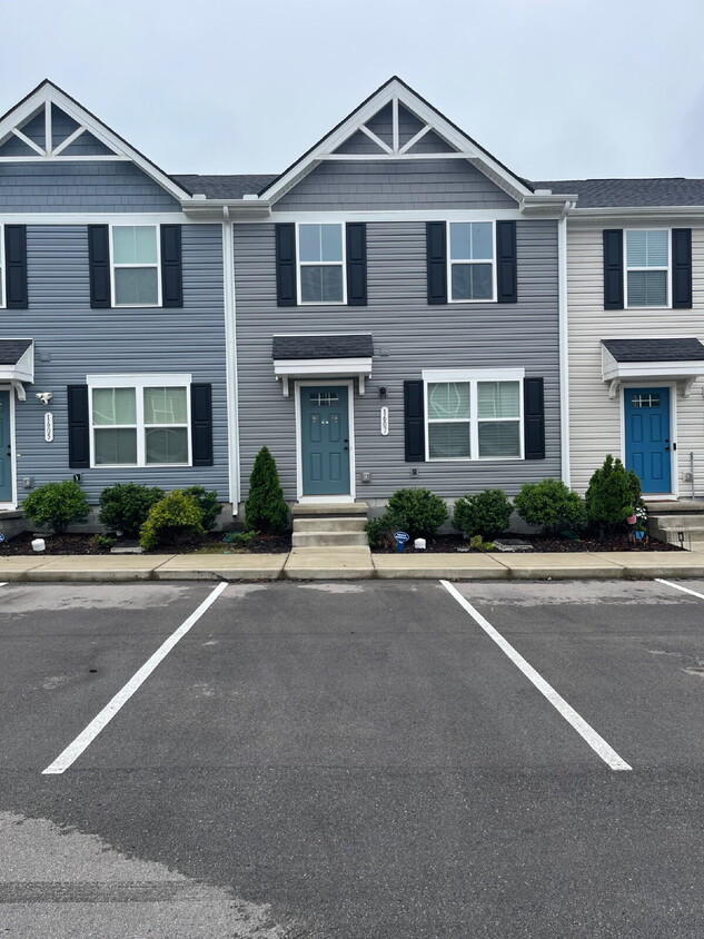 Photo - "Charming 3-Bed Townhouse Retreat: Modern Living with 2.5 Baths on 1607 Mountain Ash Lane!"