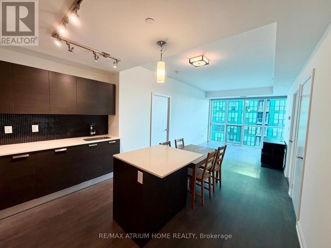 Primary Photo - 9 Bogert Ave