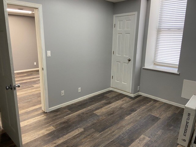 Bedroom - 206 W Clark