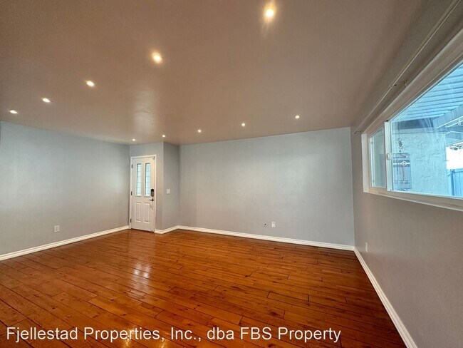 Foto del edificio - 3 br, 2 bath House - 9339 Cadorette Ave