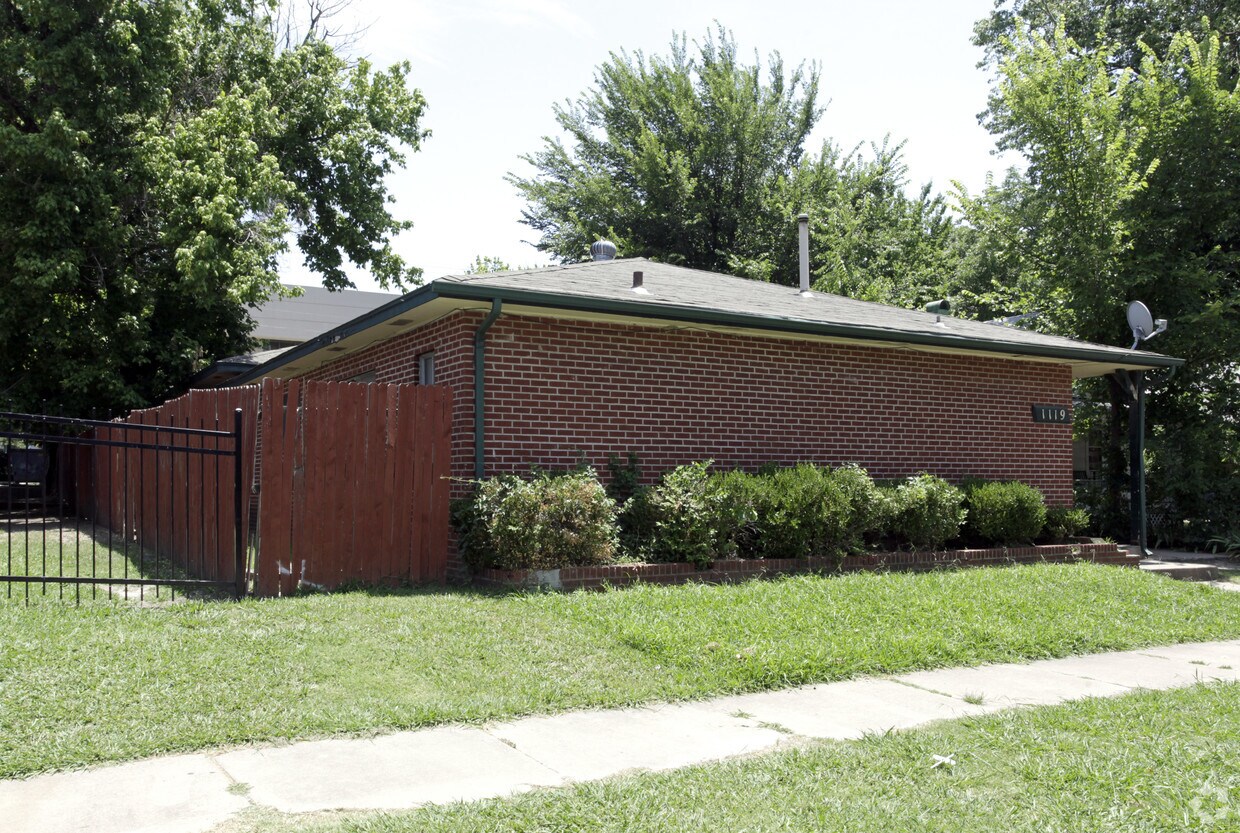 Foto del edificio - 1119 S Rockford Ave