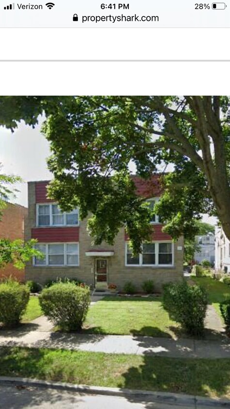 Building Photo - 8950 Bronx Ave