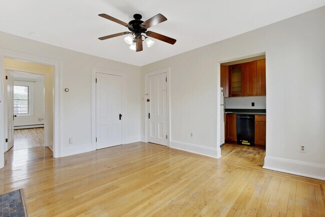 Building Photo - 237 Grove St