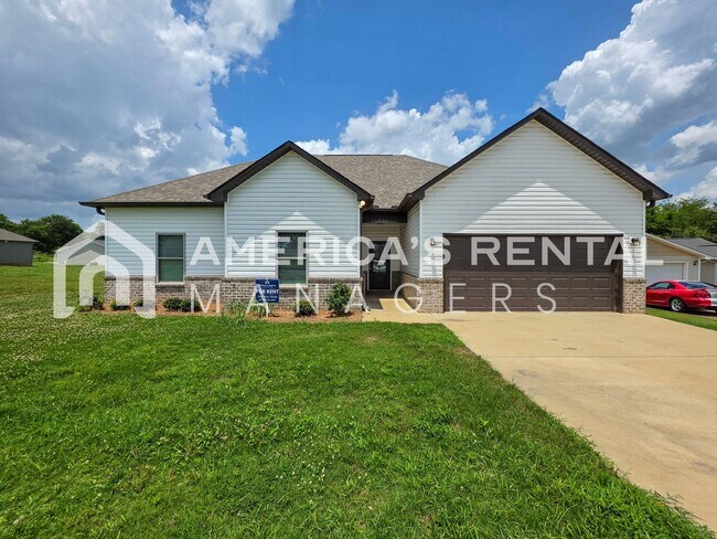 Building Photo - Four Bedroom, Modern Home for Rent in Eastaboga - Available NOW!