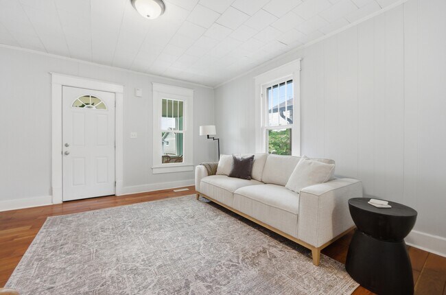 Foto del edificio - 216 N Hickory St
