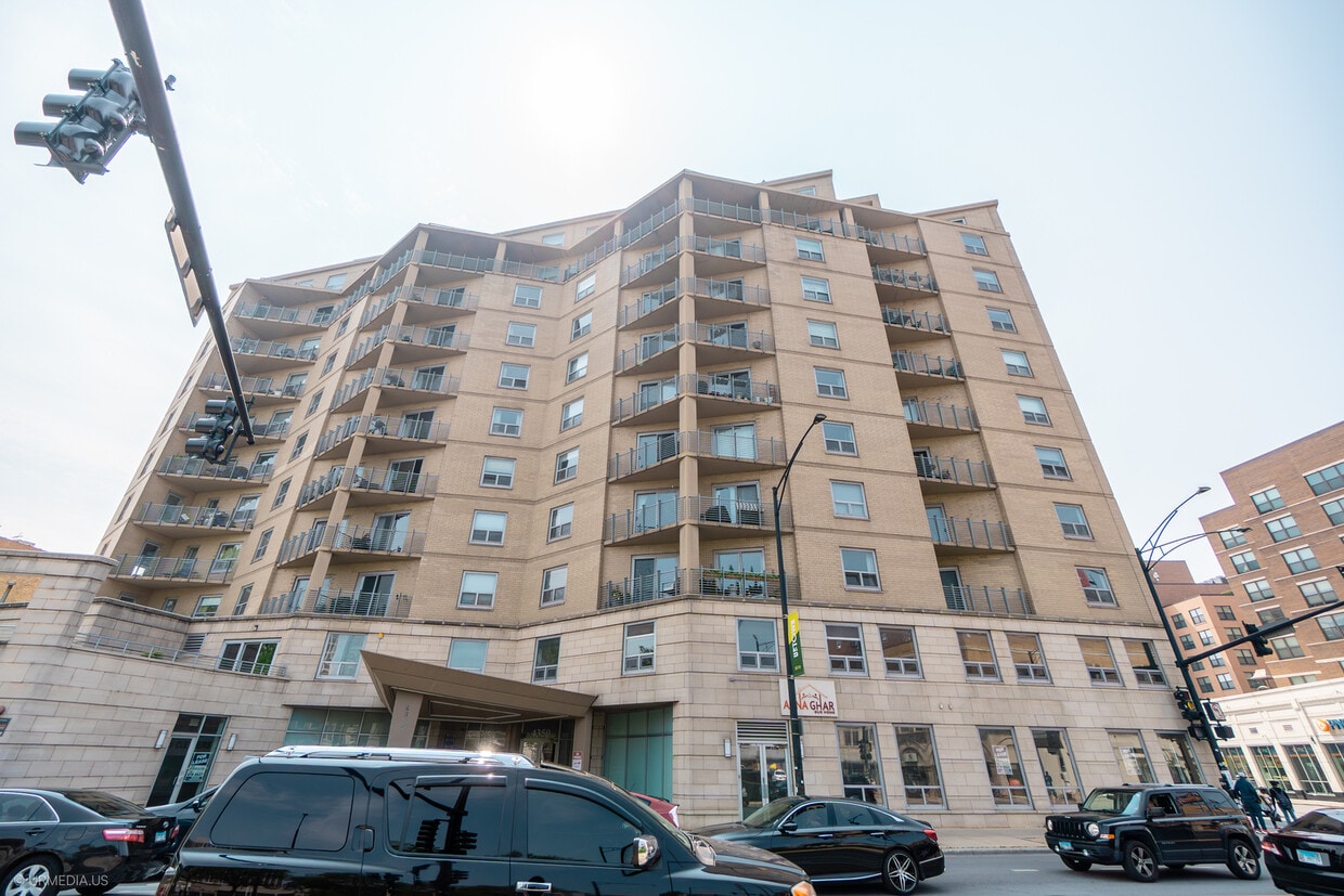 Primary Photo - 4350 N Broadway