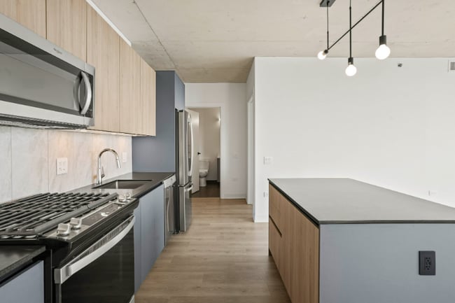 Photo - 238 W Polk St Apartment