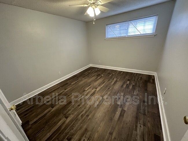 Foto del edificio - 1235 Indian Ridge Rd