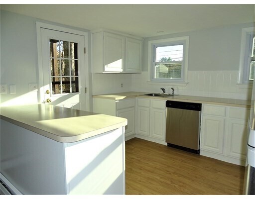 Building Photo - 52 Flanders Rd