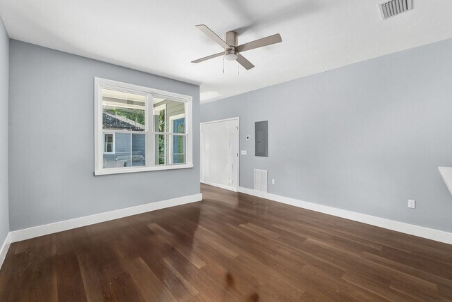 Foto del edificio - 426 NW 3rd Ave