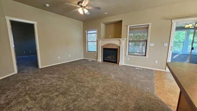 Building Photo - SPACIOUS HOME IN MERIDIAN! FLEXIBLE LEASE ...
