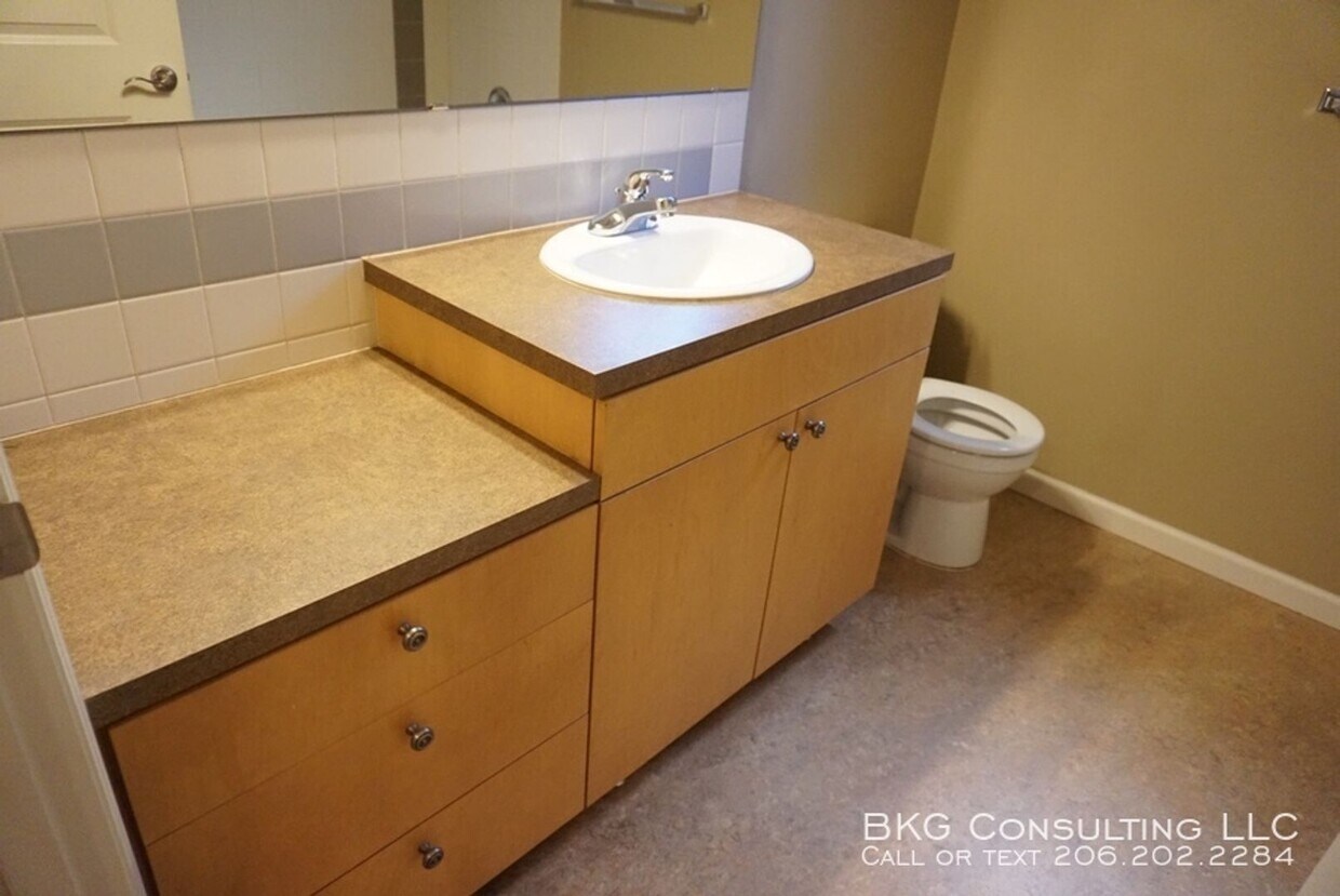 121 Bellevue Ave E, Seattle, WA 98102 House Rental in Seattle, WA