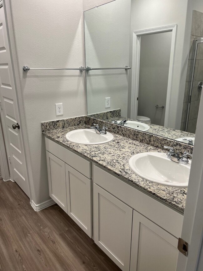 Foto del edificio - 10722 Violet Bloom Dr