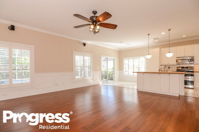 Building Photo - 18863 Maisons Dr