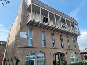 Building Photo - 215 Postoffice St