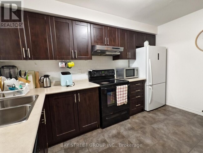 Building Photo - 4600 Kimbermount Ave