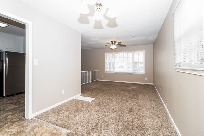 Foto del edificio - 3711 Fox Trail Cir NW