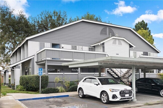 Foto del edificio - 18312 Parkview Ln