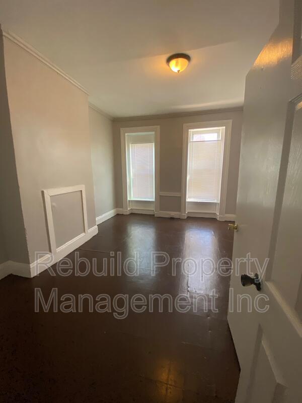 Foto principal - 1328 N Calhoun St