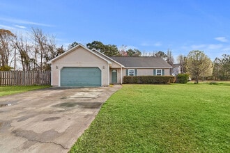 Building Photo - 409 Sumrell Way