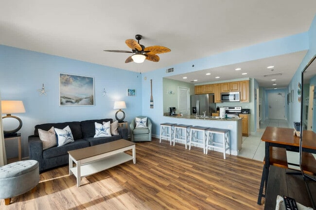 Foto del edificio - 17729 Front Beach Rd