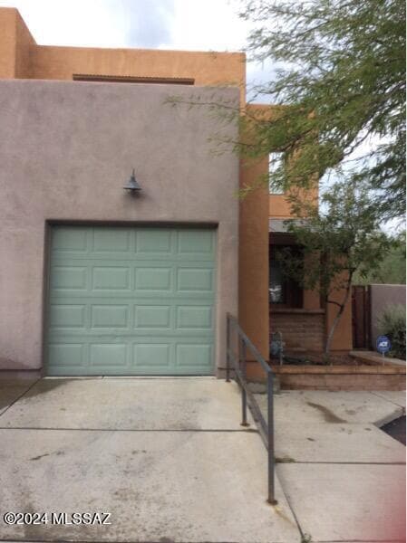 Building Photo - 3149 N Olsen Ave