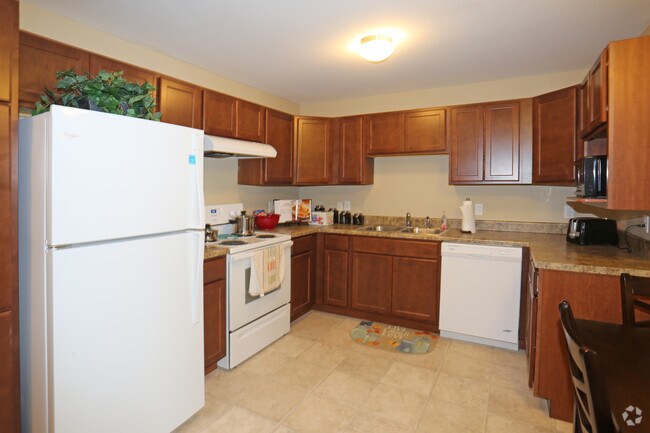 Cocina - Emerald Reserve Lakewood