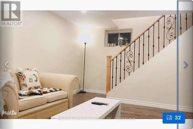 Building Photo - 118 Ruggles Ave
