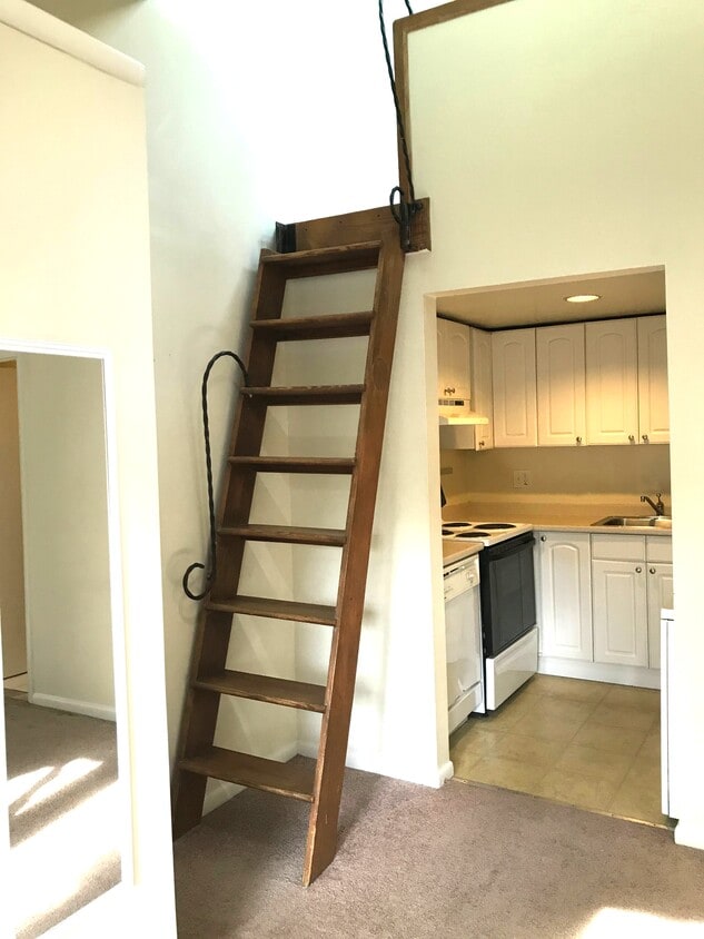 Foto principal - 614 Elliott St NE