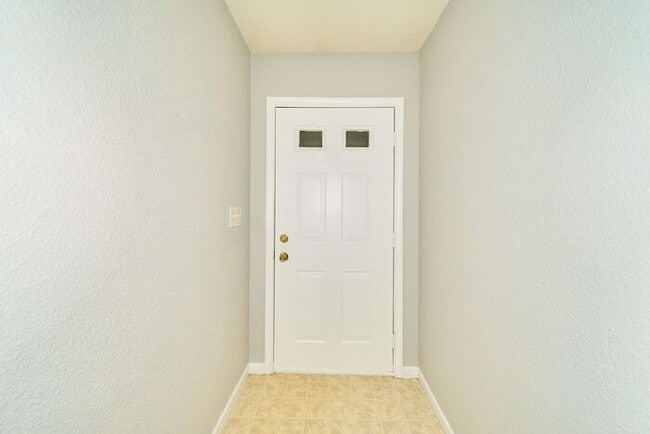 Photo - Sweet 3 Bedroom 2.5 Bath in Popular Maple Grove Estates House