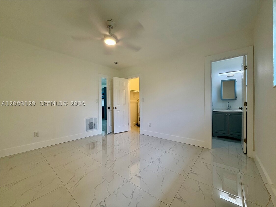Building Photo - 3110 NW 135th St