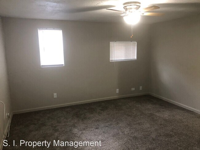 Building Photo - 2 br, 1 bath House - 524 N. Bush Ave.
