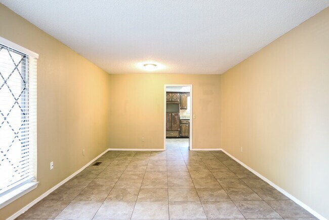 Foto del edificio - 9713 Hummingbird Ln