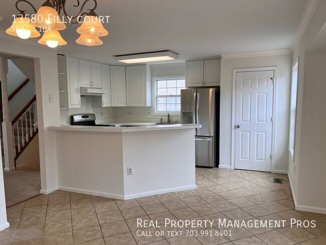 Building Photo - 13580 Filly Ct