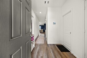 Building Photo - 15726 Majestic Evergreen Wy