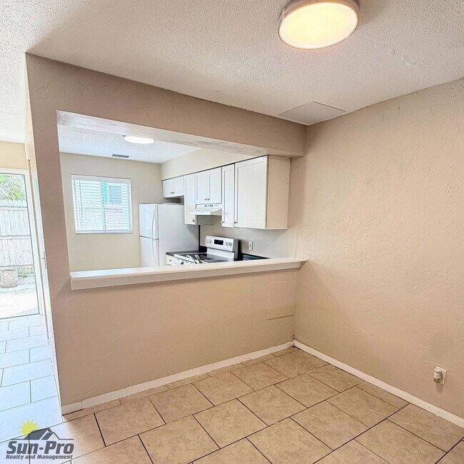 Foto del edificio - 410 Butler Blvd