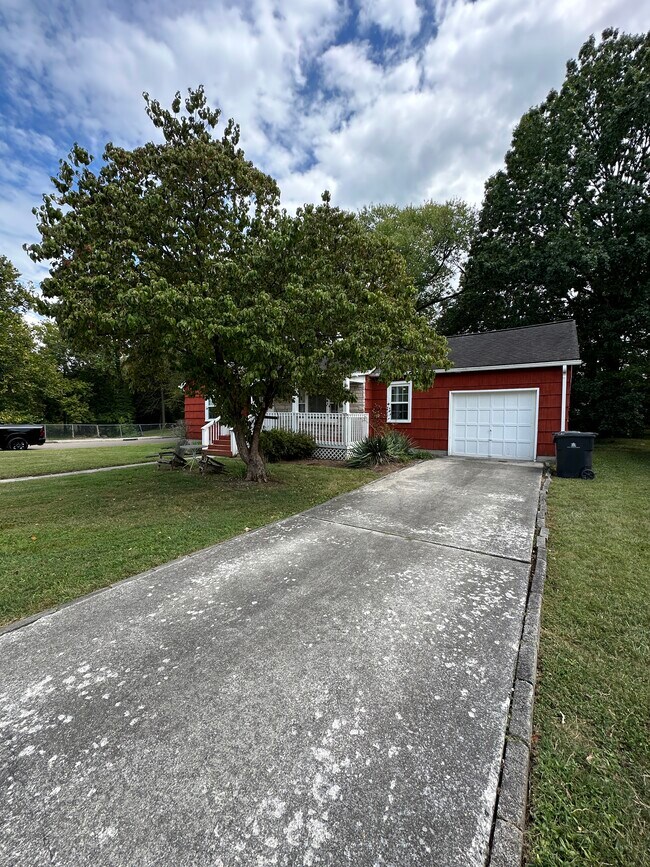 Foto del edificio - 2414 Fairmont Blvd