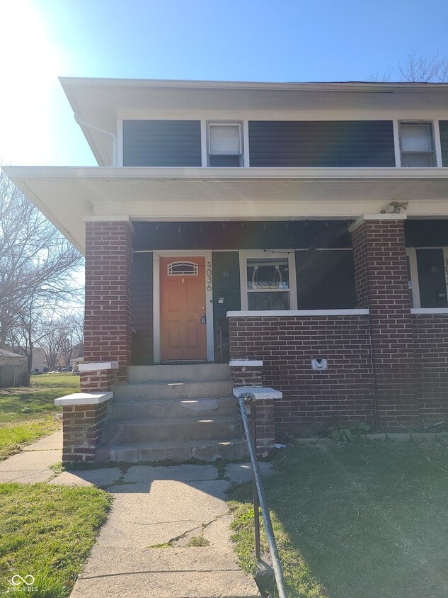 Primary Photo - 1036 Churchman Ave