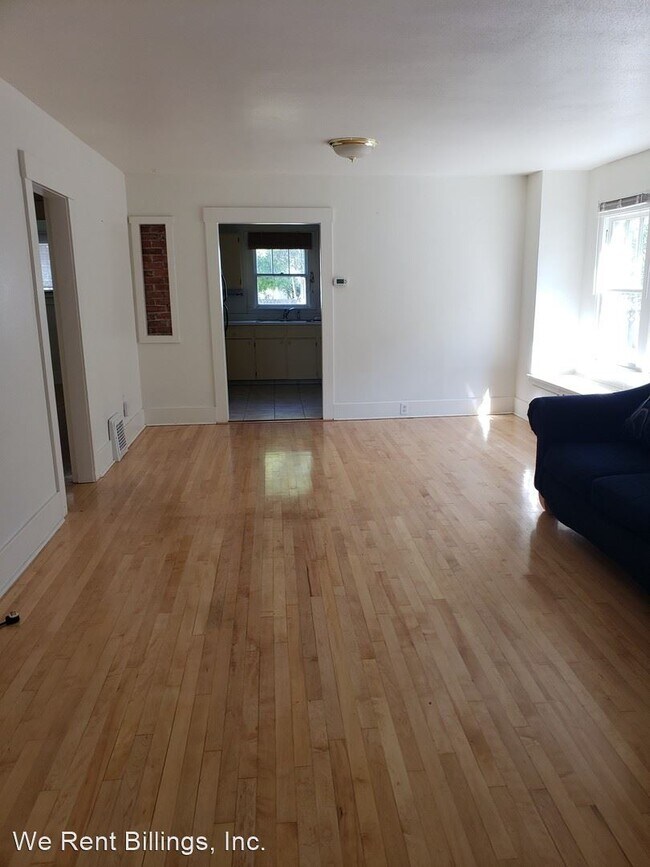 Foto del edificio - 2 br, 1 bath House - 21 Alderson Ave